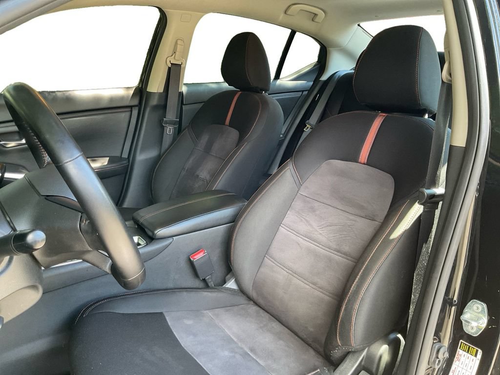 Used 2025 Nissan Sentra SR FWD image 27