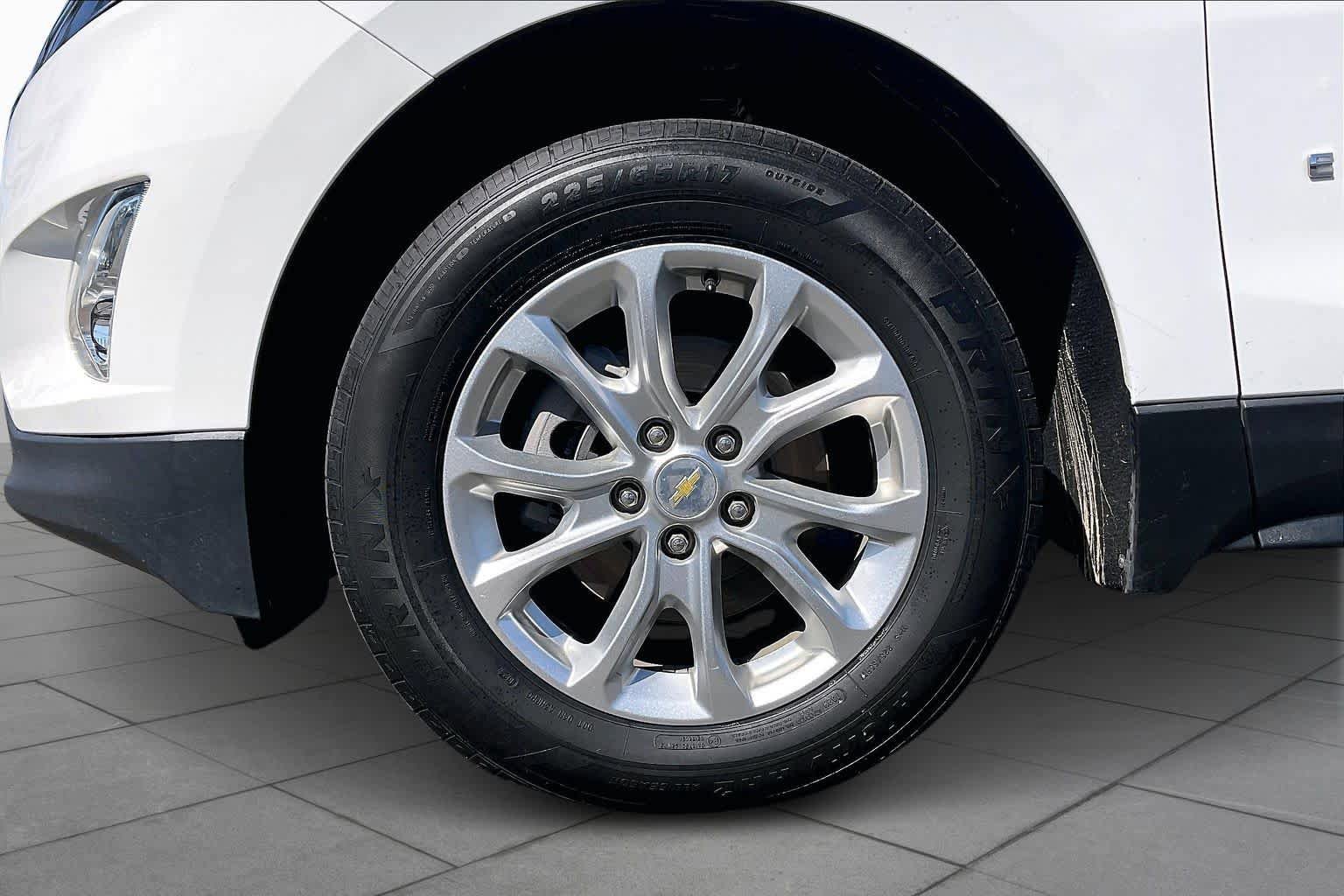 Used 2021 Chevrolet Equinox LT w/ LPO, Cargo Package image 10