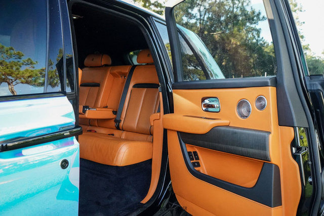 Used 2020 Rolls-Royce Cullinan AWD/4WD image 40
