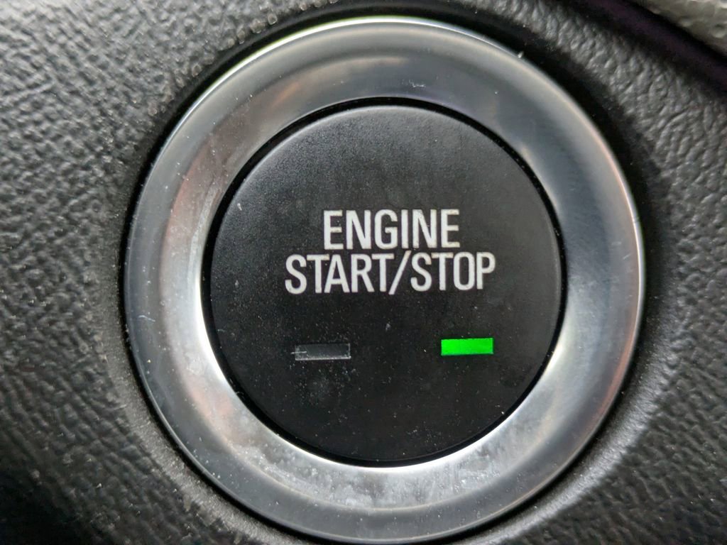 Used 2020 Chevrolet Equinox Premier image 30