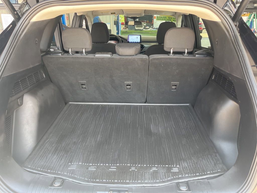 Used 2023 Ford Escape Active AWD/4WD image 12