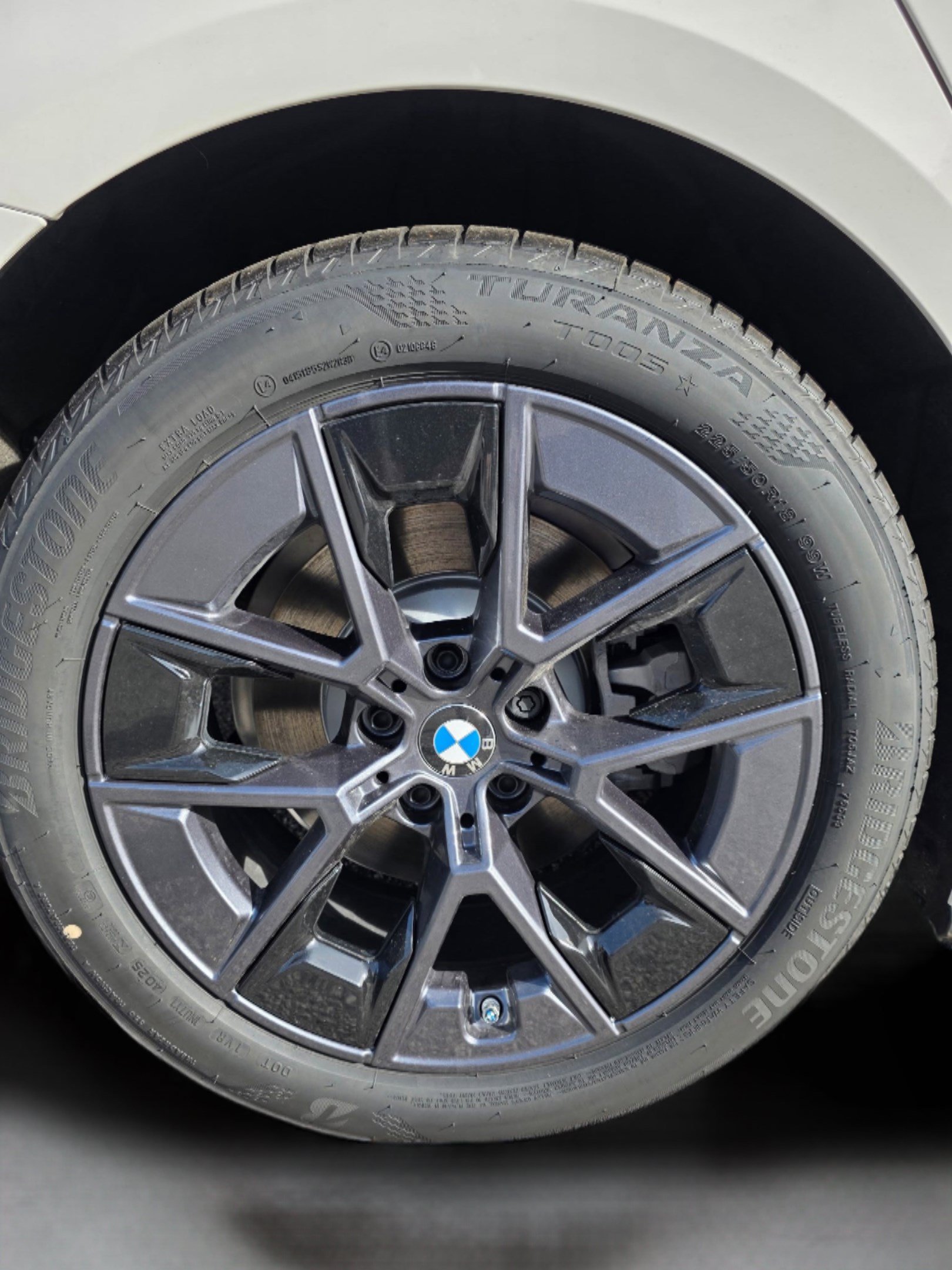 Used 2026 BMW i4 eDrive40 w/ Parking Assistance Package RWD image 35