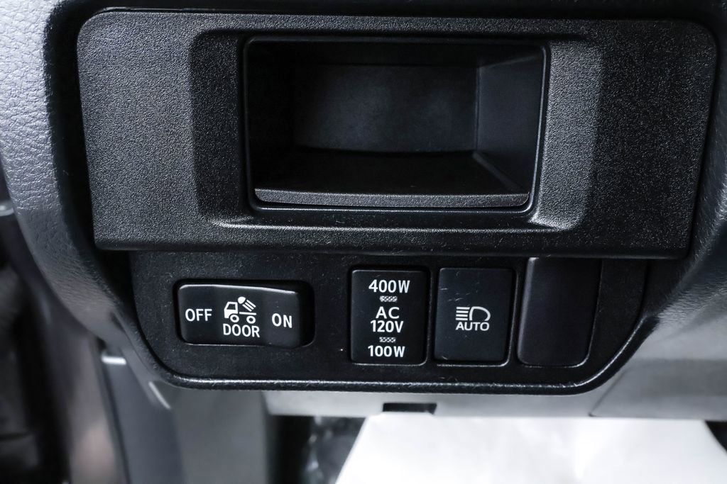 Used 2019 Toyota Tacoma Limited image 15