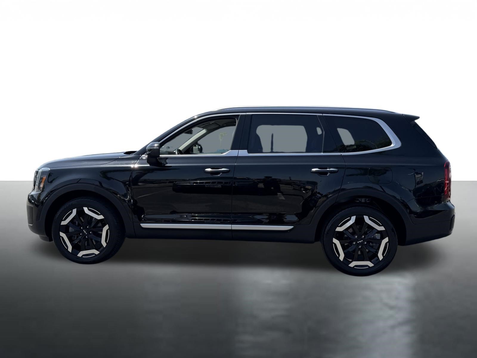 Certified 2023 Kia Telluride S FWD image 5