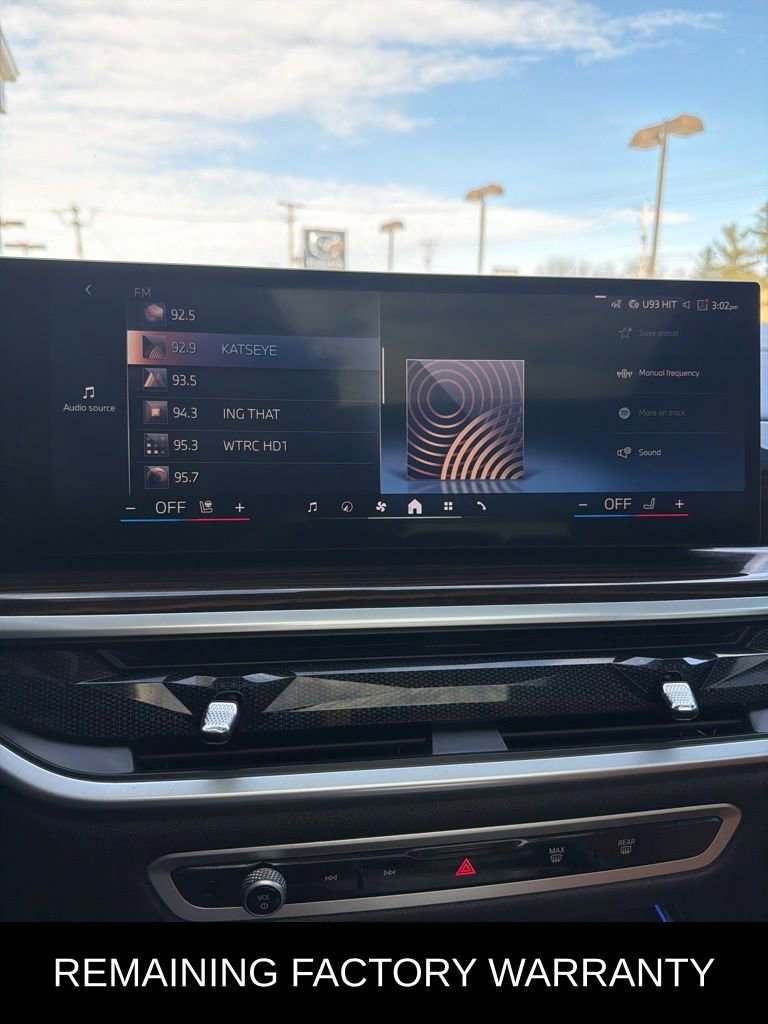 Used 2024 BMW X7 xDrive40i image 55