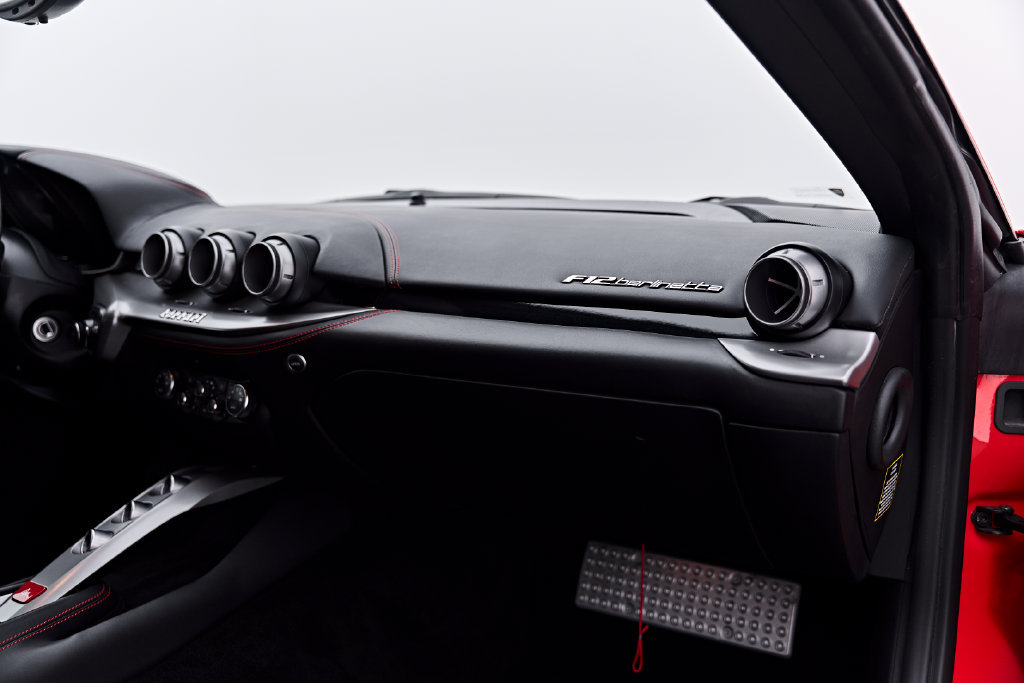Used 2016 Ferrari F12 Berlinetta RWD image 54