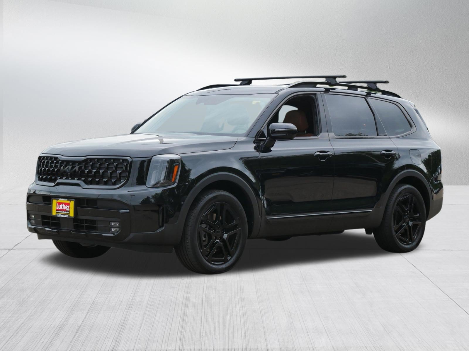 Certified 2025 Kia Telluride SX Prestige X-Line AWD/4WD image 3