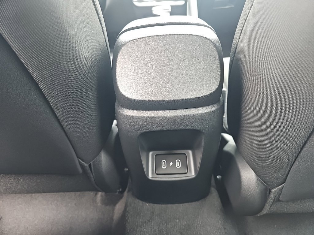 New 2026 Hyundai Elantra SE FWD image 28