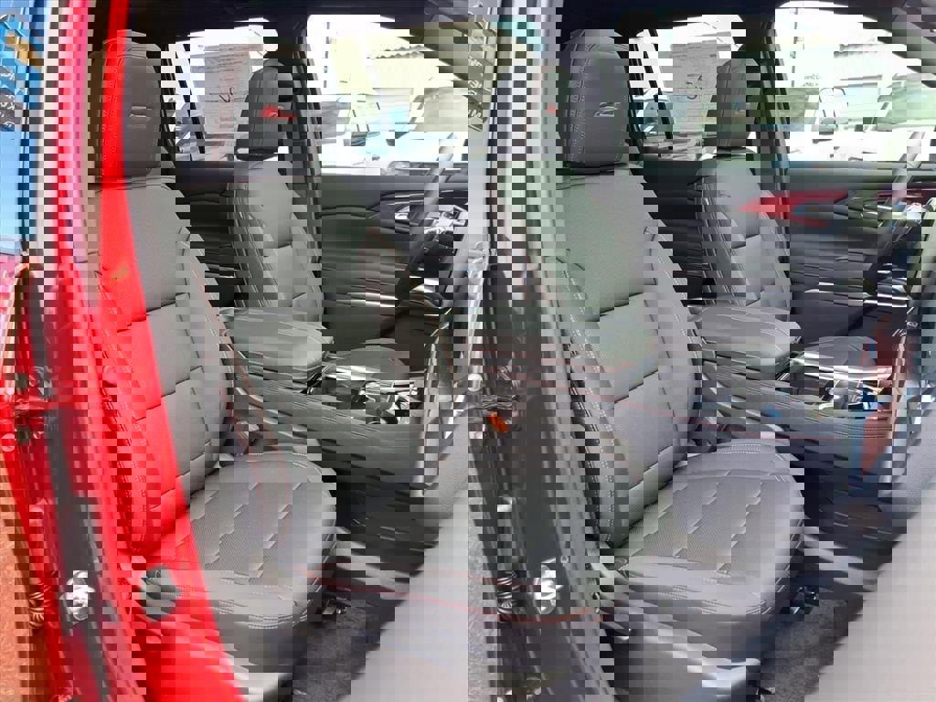 New 2026 Chevrolet Traverse Z71 image 13