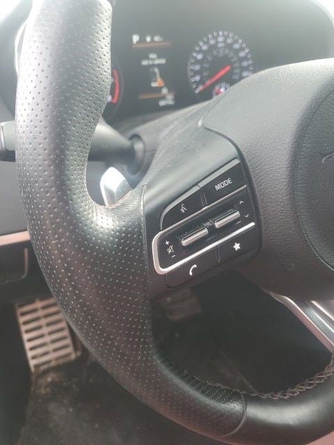 Used 2023 Kia Stinger GT-Line w/ Sun & Sound Package image 9