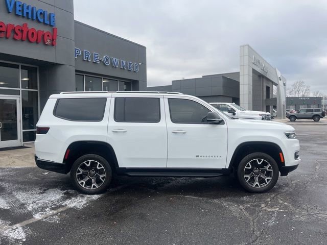 Used 2023 Jeep Wagoneer Series III w/ Preferred Equipment Group image 5