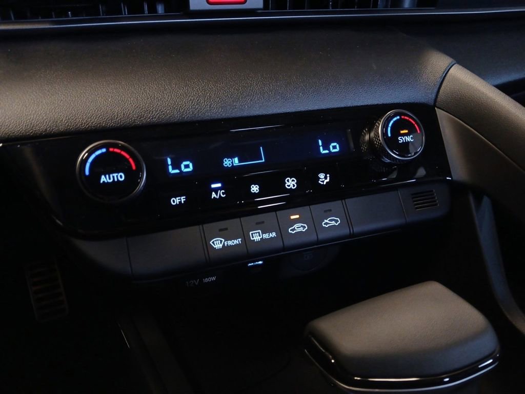 New 2026 Hyundai Elantra Sport FWD image 20