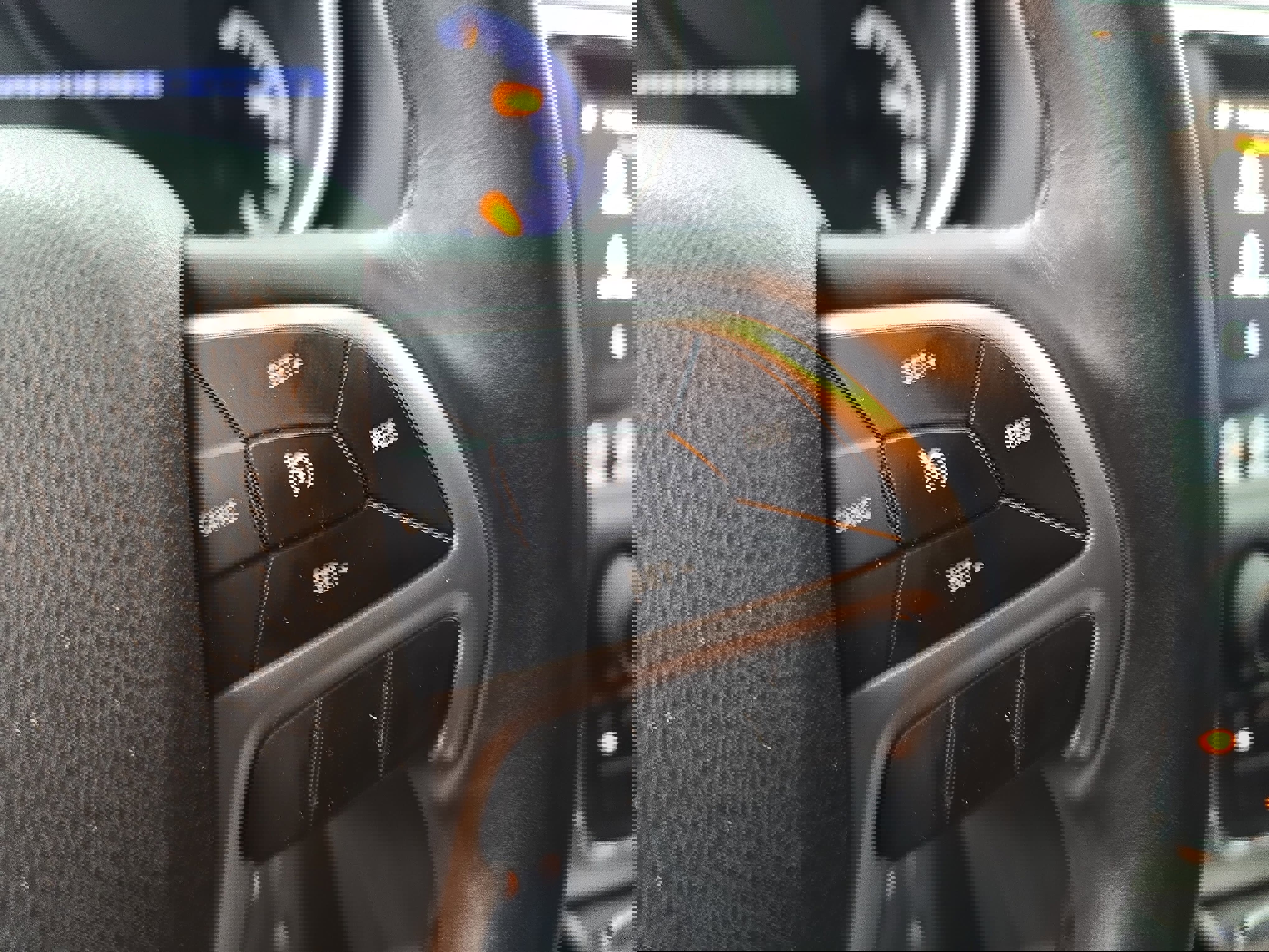 Used 2018 Jeep Grand Cherokee Limited image 18