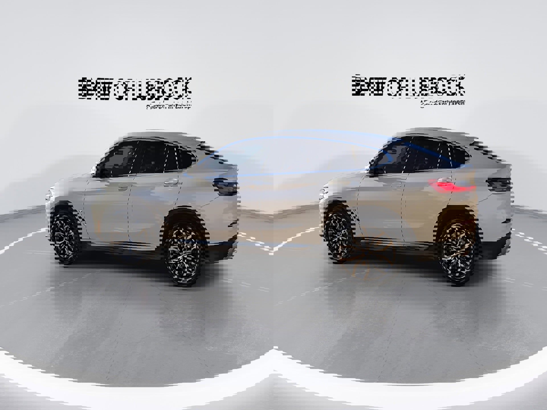 Certified 2023 BMW X4 xDrive30i w/ Premium Package image 6