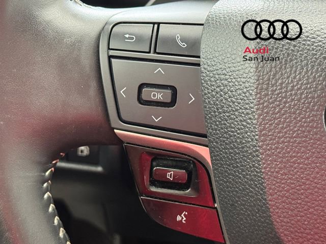 Used 2025 Toyota Camry SE image 22