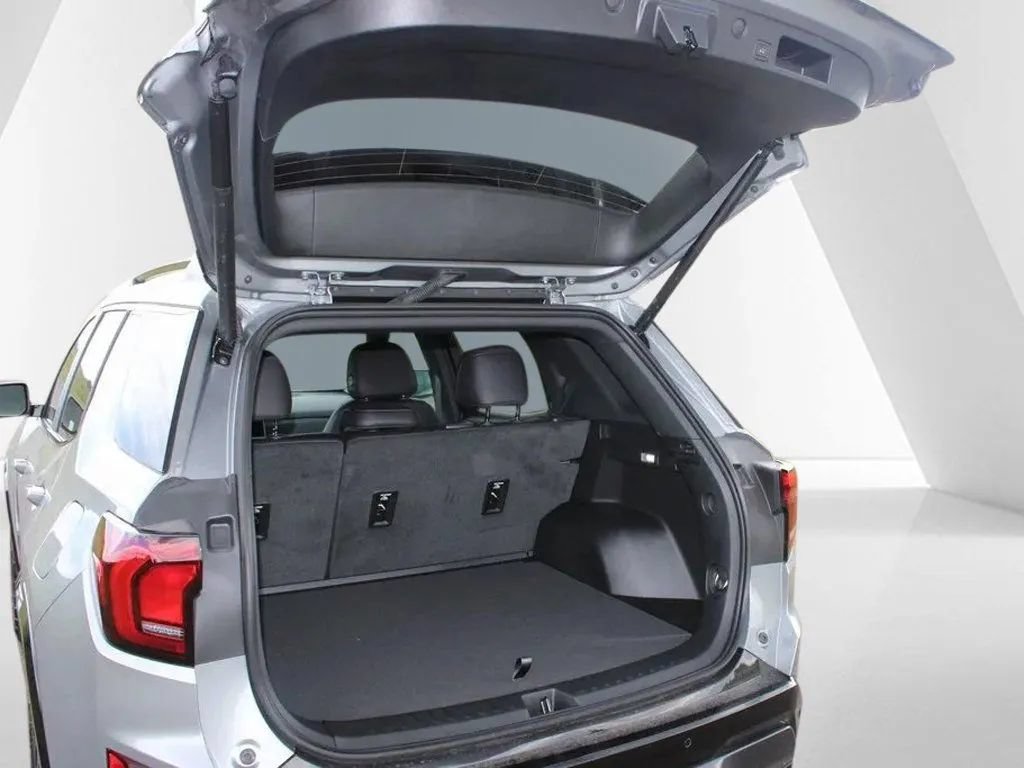 New 2026 GMC Terrain AT4 AWD/4WD image 28