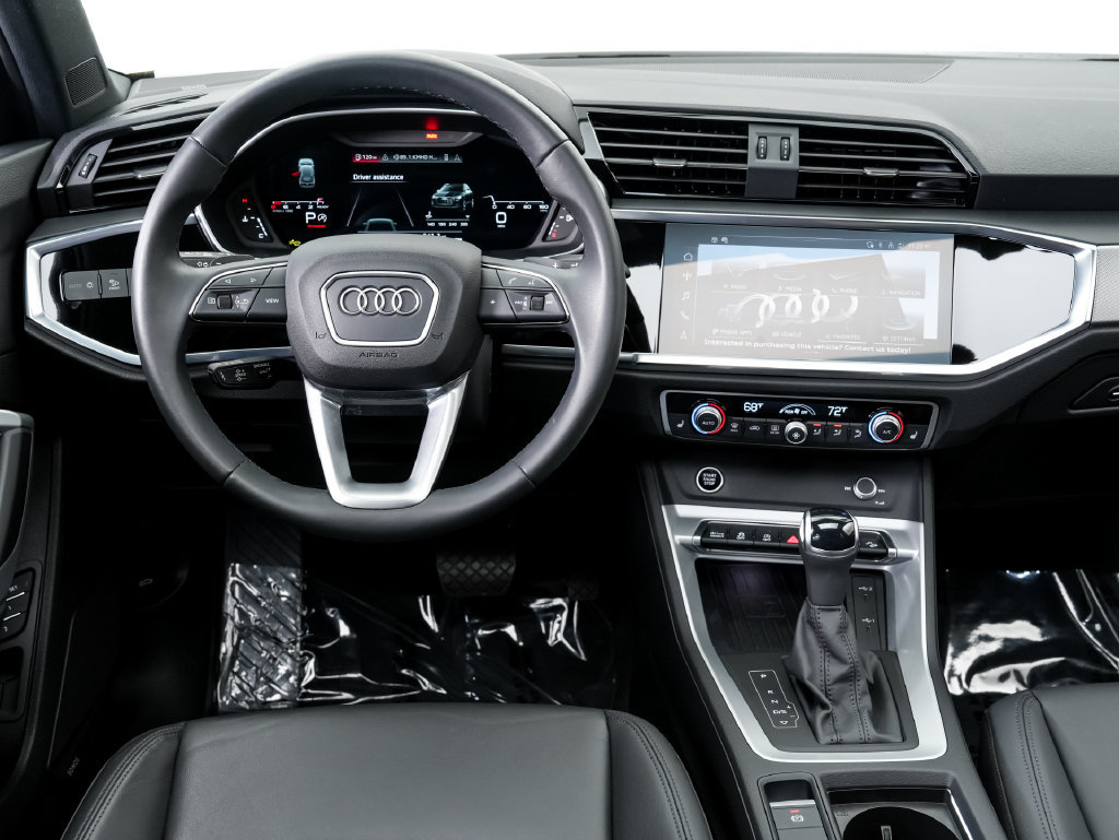 Certified 2025 Audi Q3 2.0T Premium Plus w/ Premium Plus Package AWD/4WD image 16