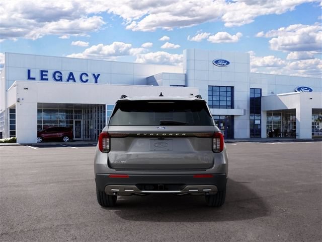 New 2027 Ford Explorer Active w/ Active Comfort Package RWD image 7