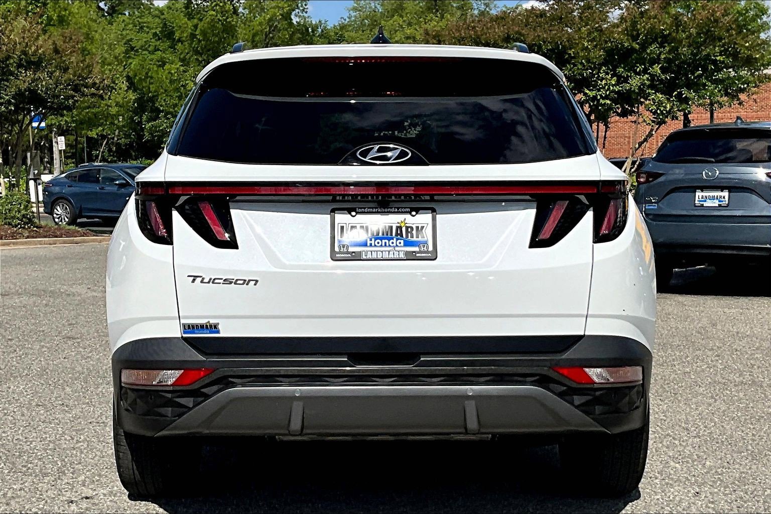 Used 2022 Hyundai Tucson Limited w/ Cargo Package FWD image 4