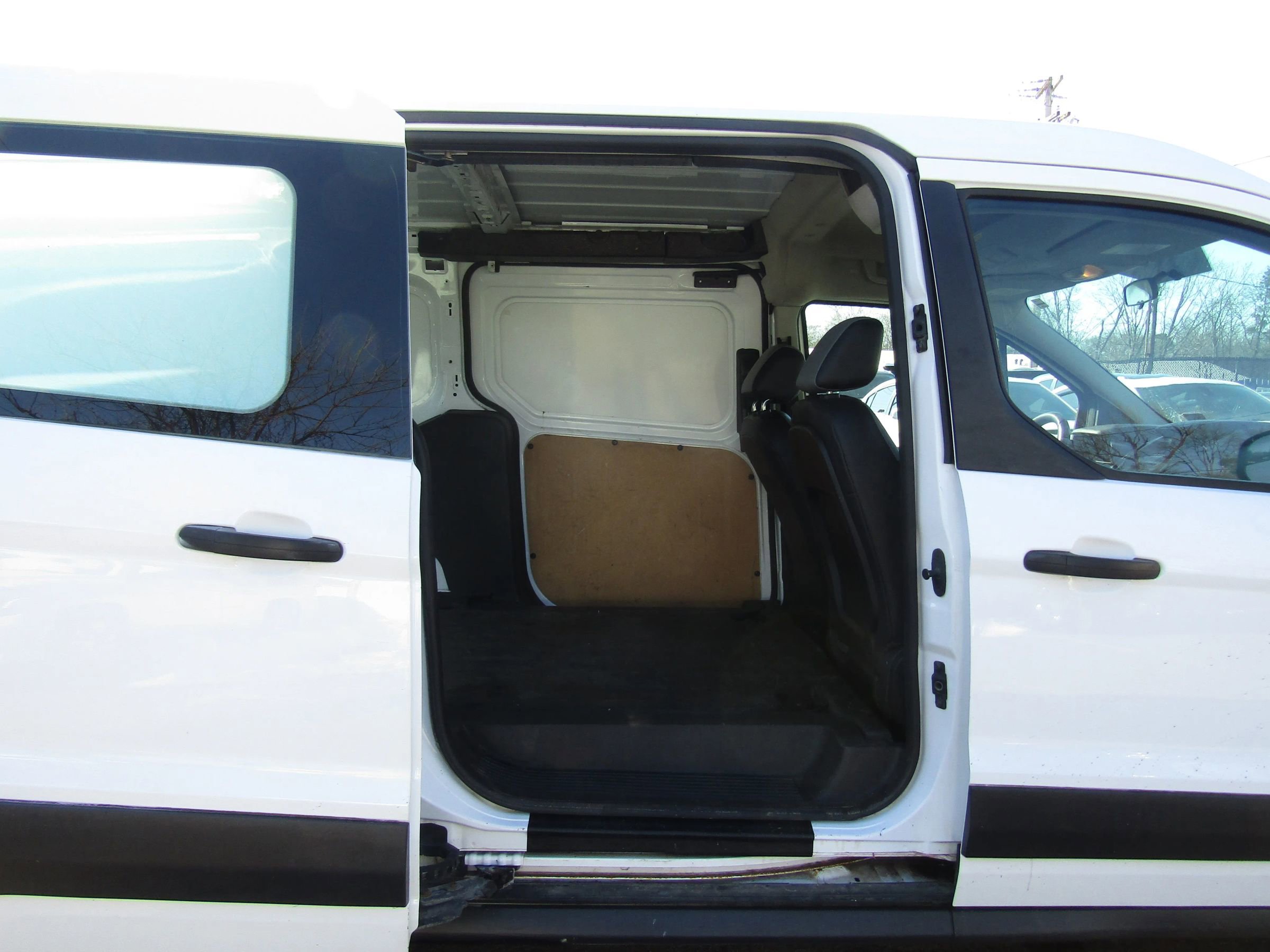 Used 2016 Ford Transit Connect XL image 11