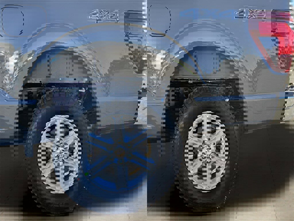 New 2025 Ford F150 XLT w/ Equipment Group 302A MID image 42