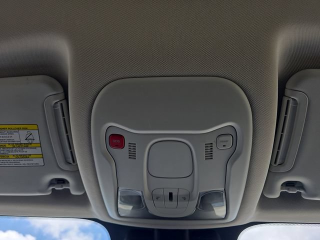 Used 2023 Jeep Renegade Altitude AWD/4WD image 7
