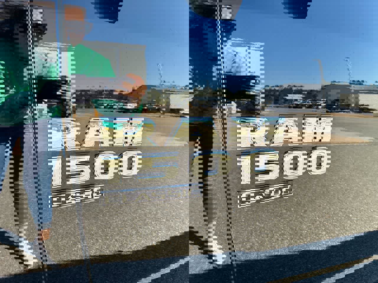 Used 2024 RAM 1500 Classic SLT image 27