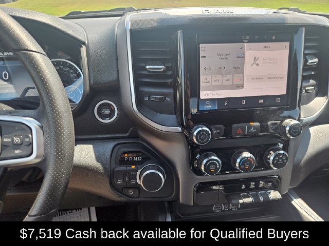 New 2026 RAM 1500 Express AWD/4WD image 17