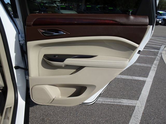 Used 2015 Cadillac SRX Luxury w/ Driver Awareness Package image 19