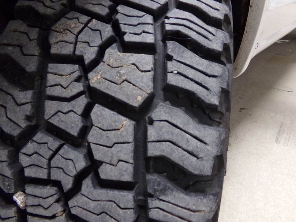 Used 2018 Ford F150 Platinum w/ Equipment Group 701A Luxury image 28