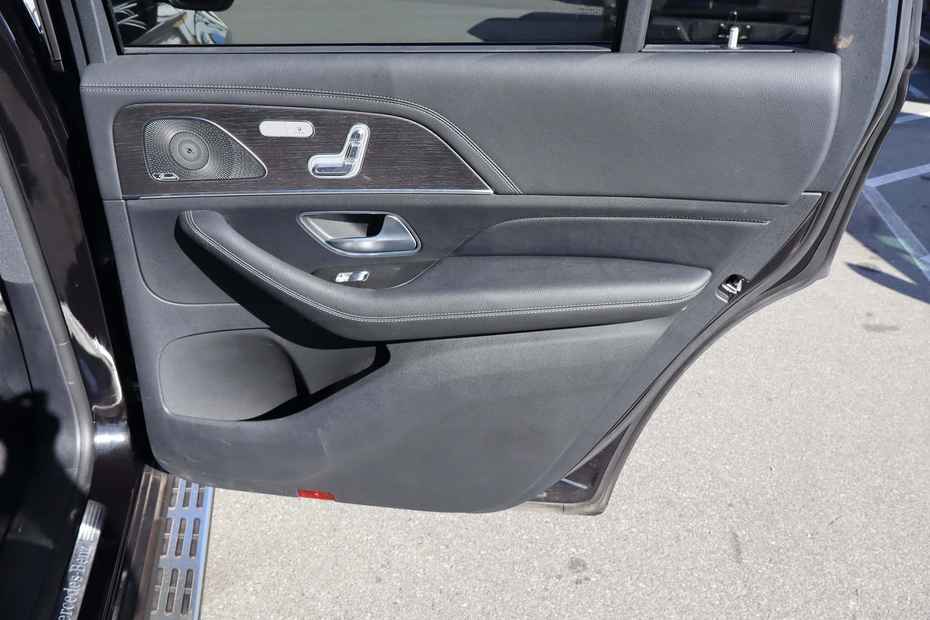 Used 2021 Mercedes-Benz GLS 580 4MATIC image 37