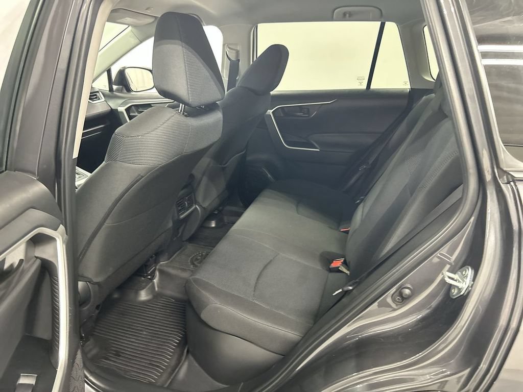 Used 2024 Toyota RAV4 LE AWD/4WD image 19
