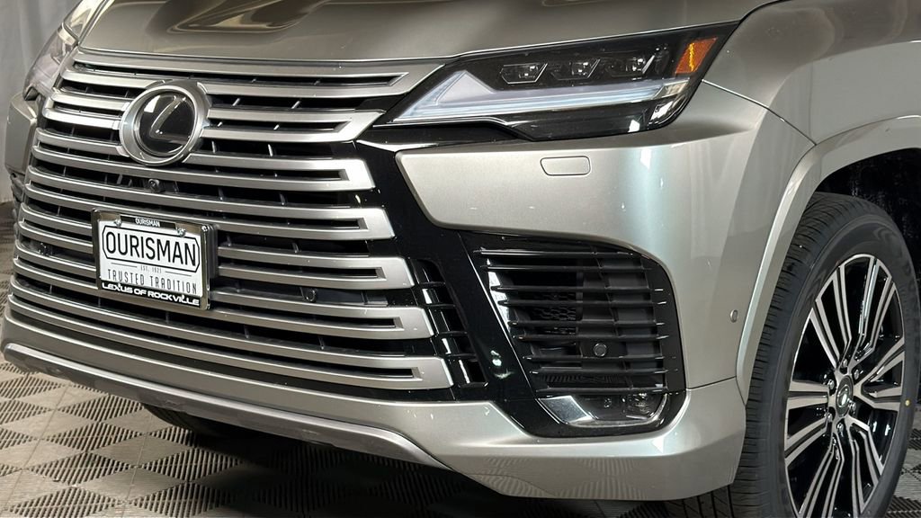 New 2026 Lexus LX 700h Luxury image 4