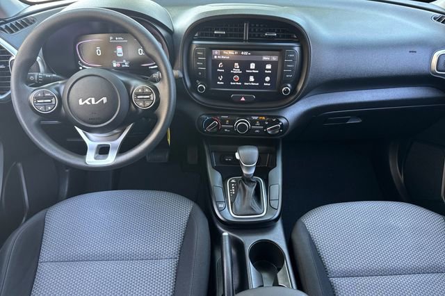 Used 2023 Kia Soul LX FWD image 14