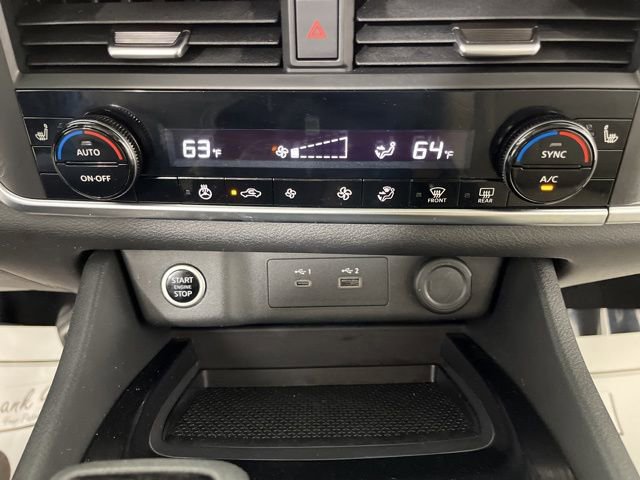 Used 2023 Nissan Rogue SV w/ SV Premium B Package image 30