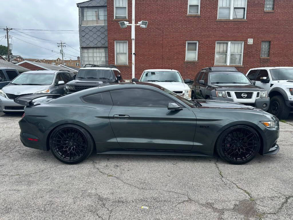 Used 2015 Ford Mustang GT w/ GT Performance Package RWD image 4