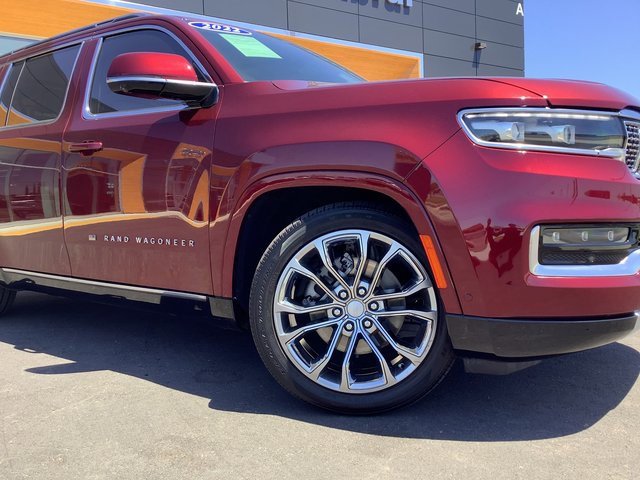 Used 2022 Jeep Grand Wagoneer Series II w/ Premium Group II image 3