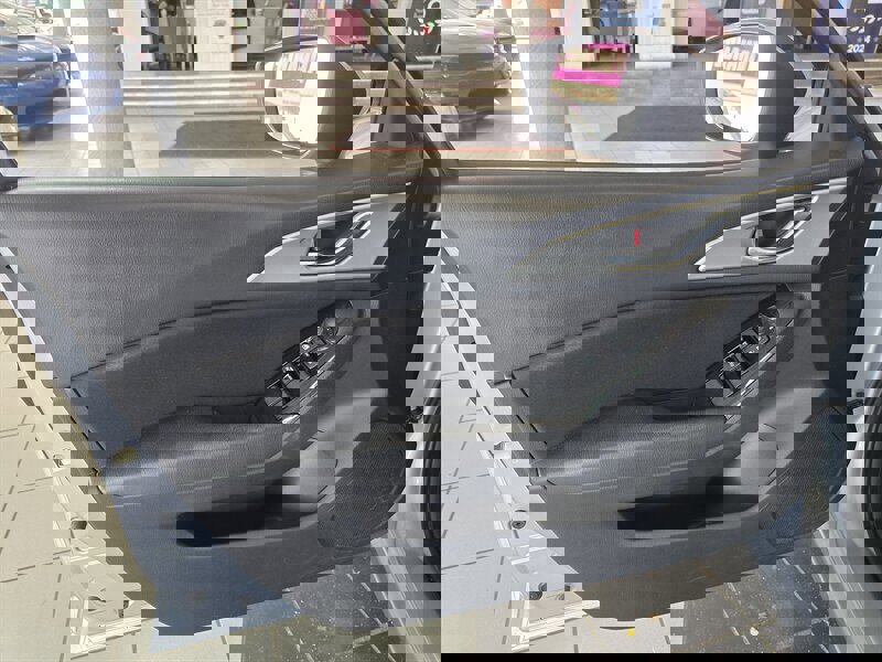 Used 2017 MAZDA MAZDA3 Sport image 6