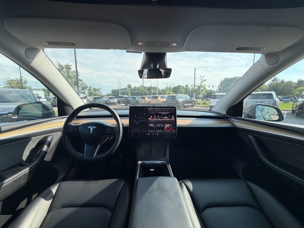 Used 2023 Tesla Model Y Long Range AWD/4WD image 8