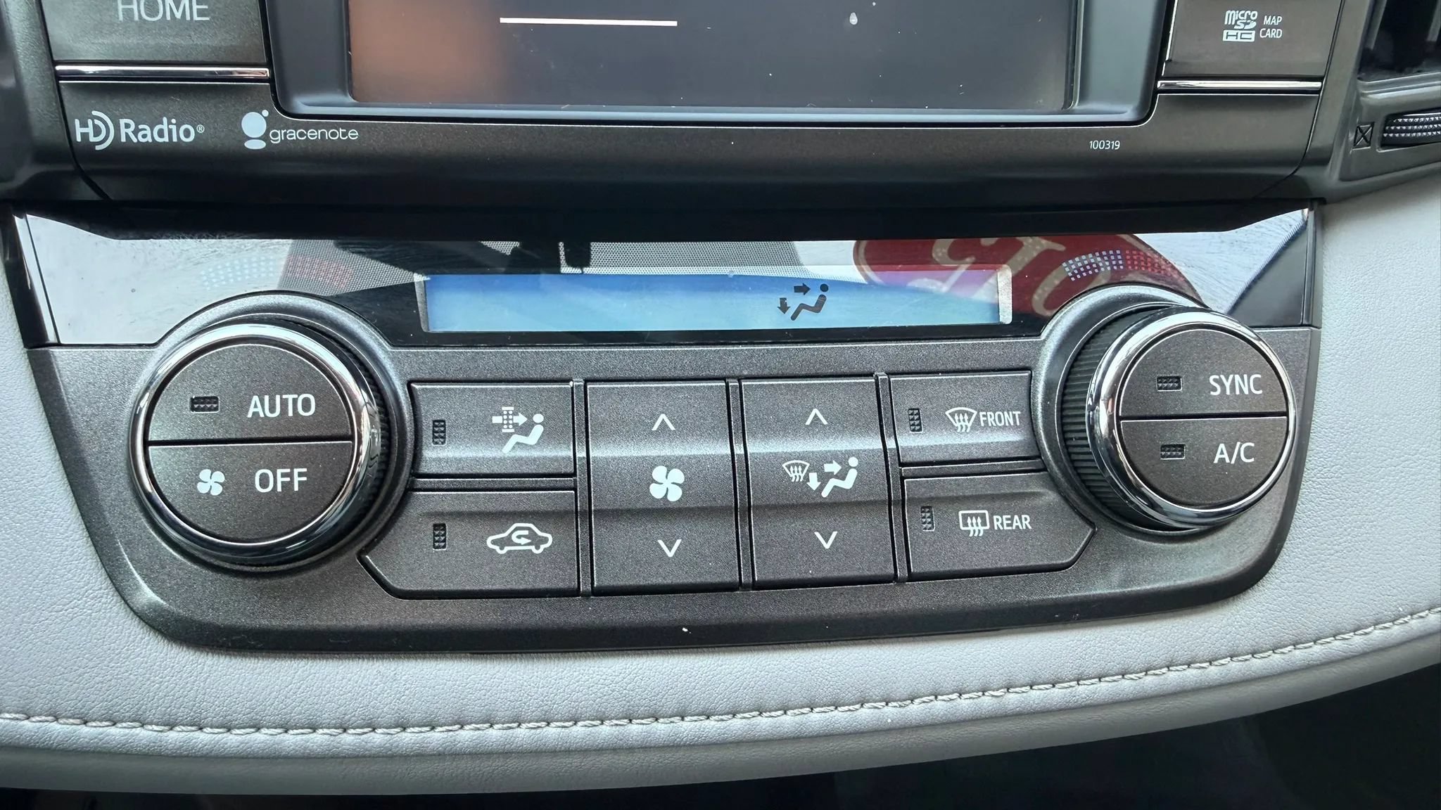 Used 2015 Toyota RAV4 XLE AWD/4WD image 16