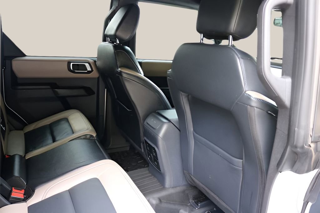 Used 2024 Ford Bronco Wildtrak image 19