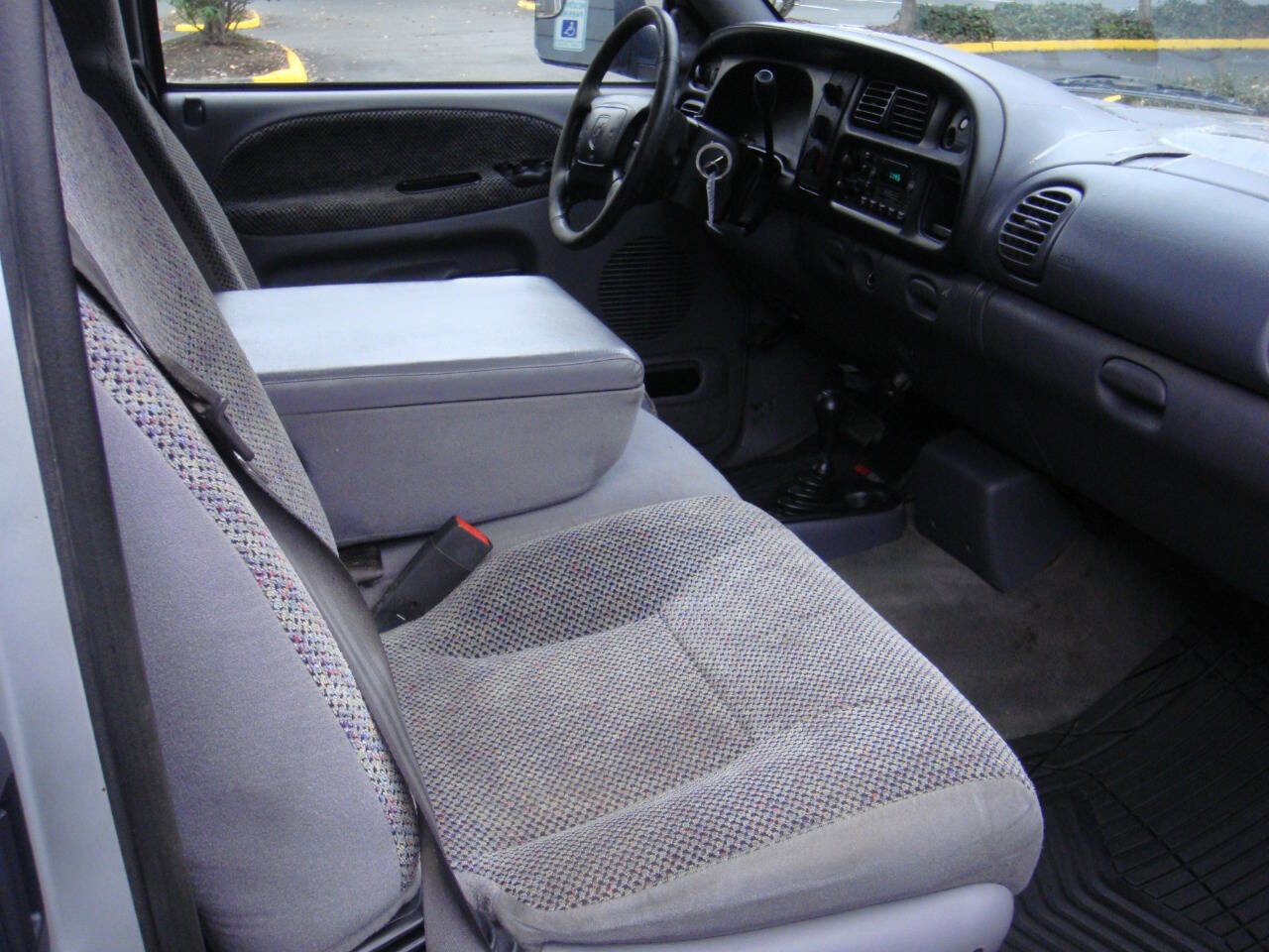 Used 2001 Dodge Ram 2500 Truck 4x4 Quad Cab image 12