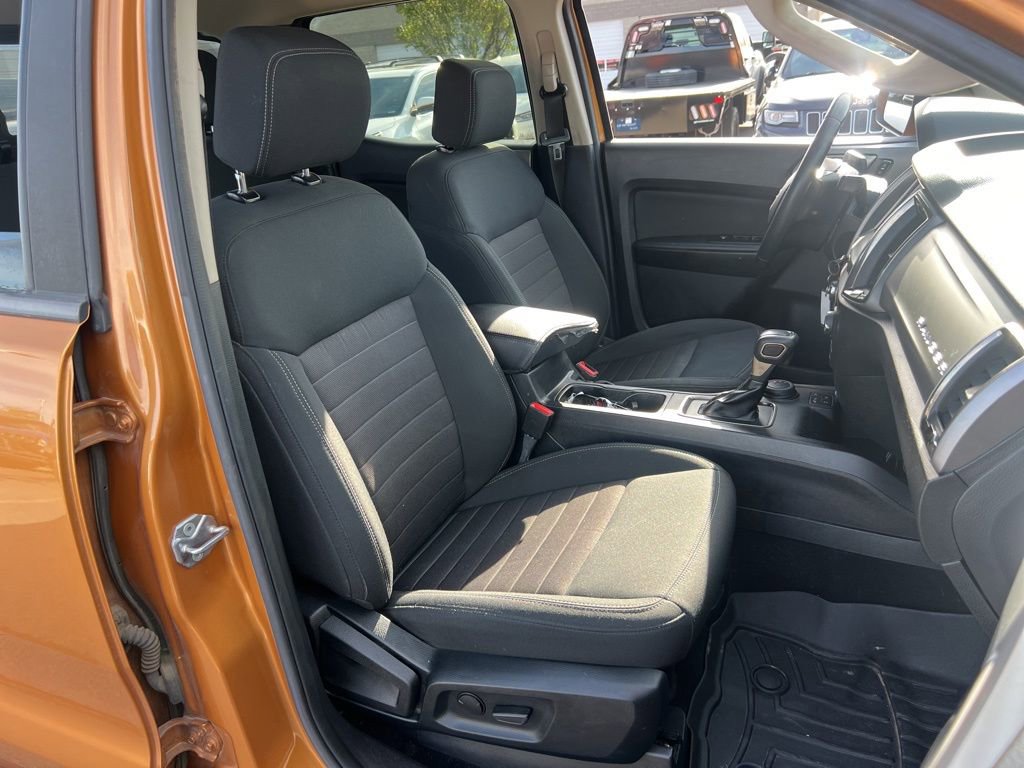 Used 2019 Ford Ranger XLT w/ Equipment Group 302A Luxury AWD/4WD image 18