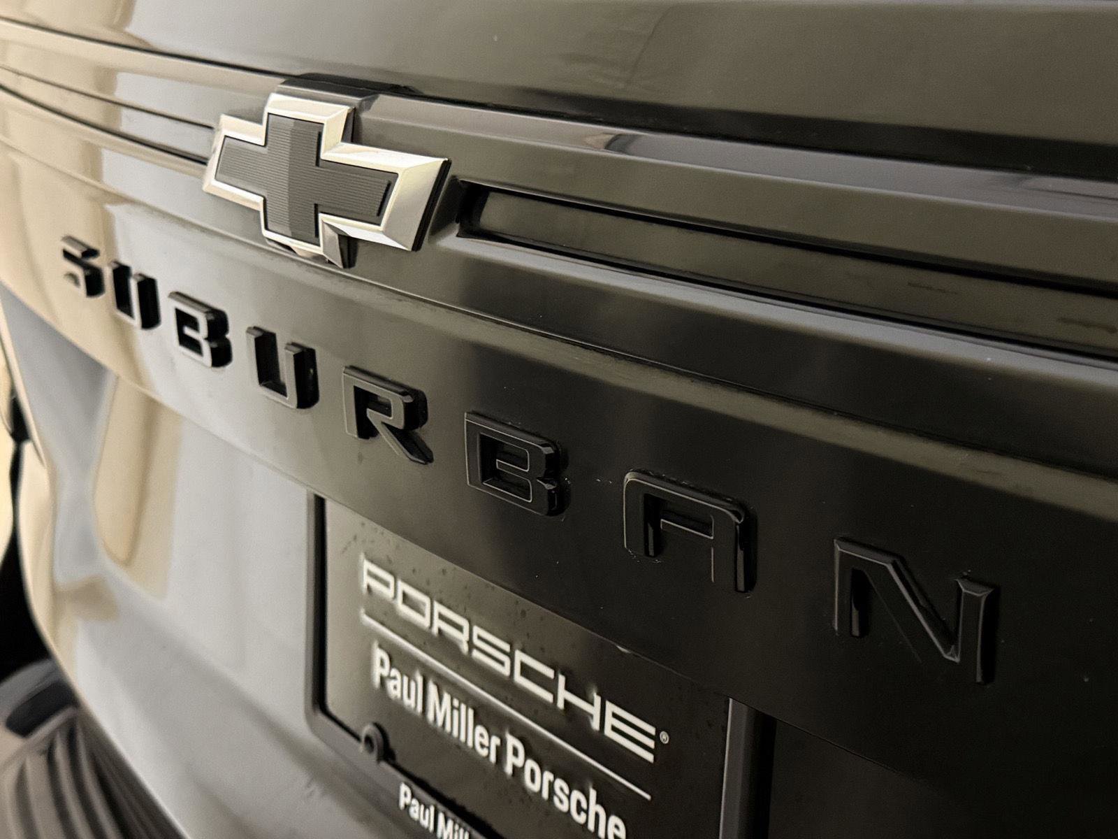 Used 2024 Chevrolet Suburban RST w/ Luxury Package image 25