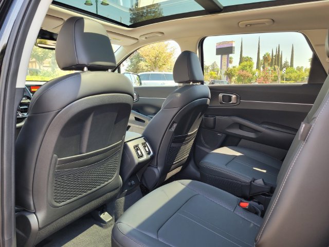 New 2026 Kia Sorento EX FWD image 6