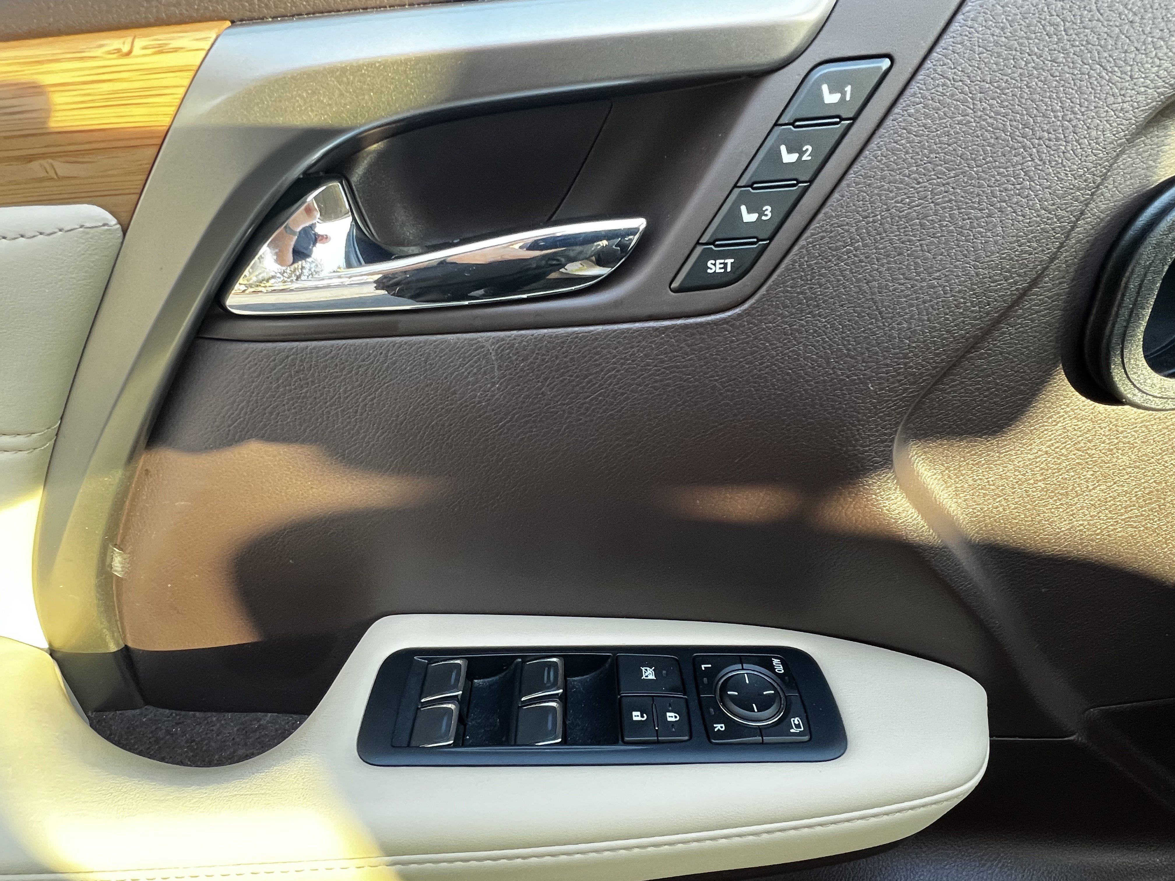 Used 2018 Lexus RX 350L image 14