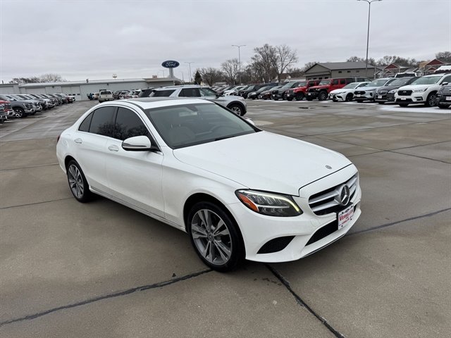 Used 2019 Mercedes-Benz C 300 4MATIC Sedan image 1