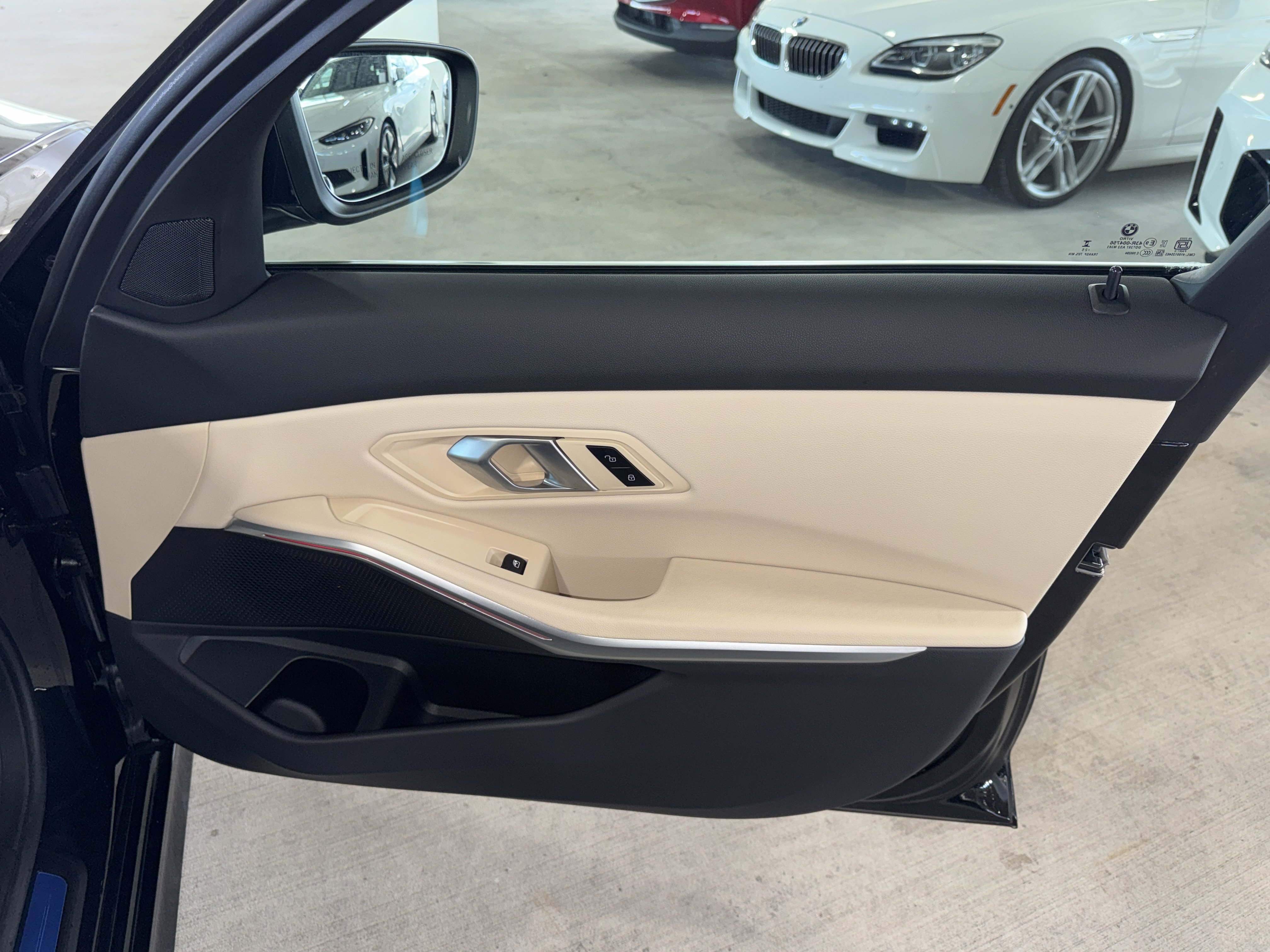Certified 2025 BMW 330i Sedan w/ Premium Package RWD image 9
