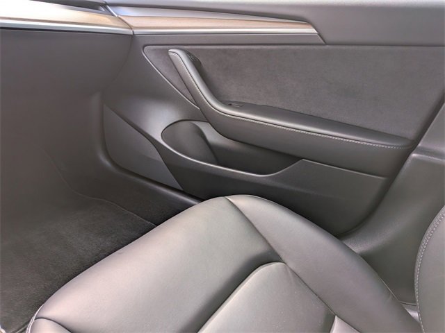 Used 2021 Tesla Model 3 Standard Range Plus image 20