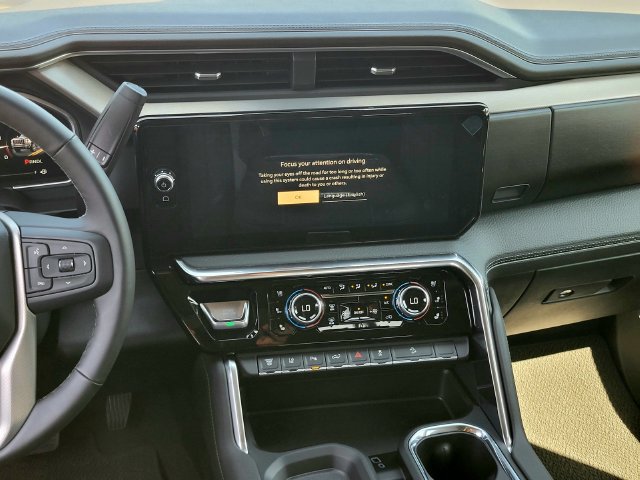 New 2026 GMC Sierra 2500 Denali w/ Denali Reserve Package AWD/4WD image 13